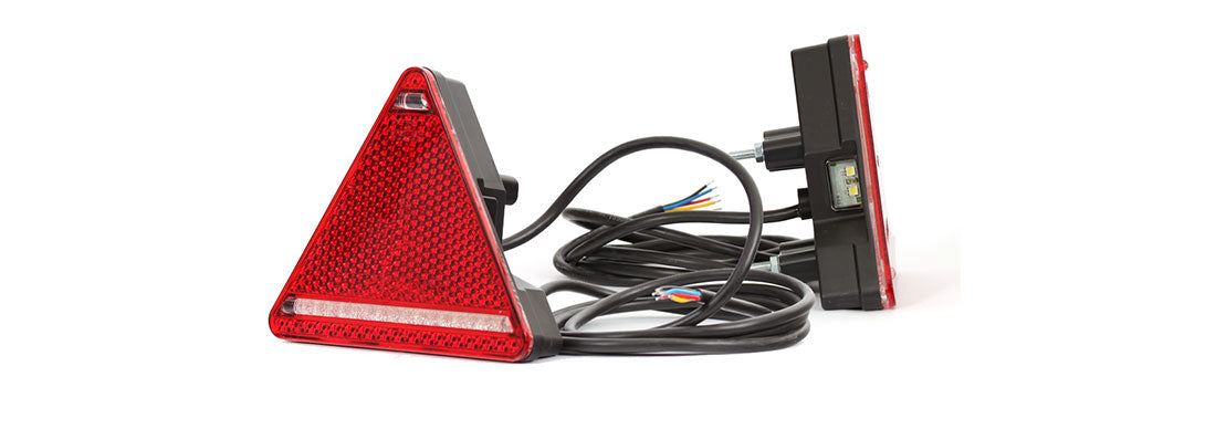 Farolim triangular direito LED WAS W68P referência 325